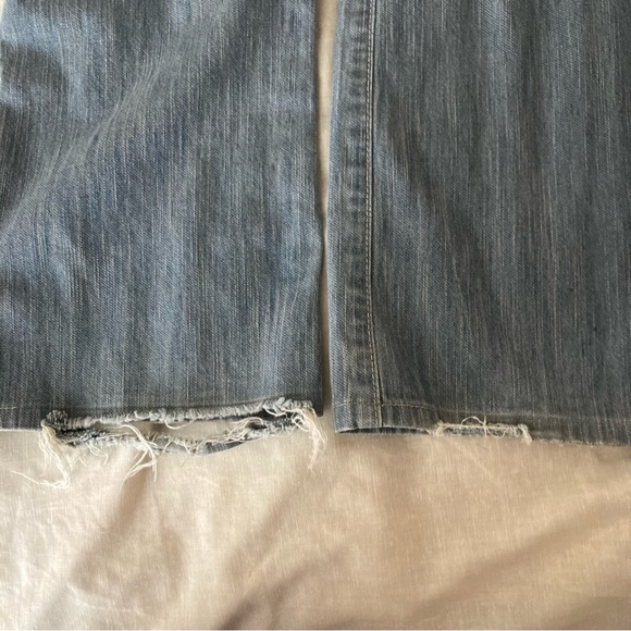 Joe’s Jeans, Classic Rocker fit, men’s 31x27 “Gallagher” light wash - Picture 7 of 10